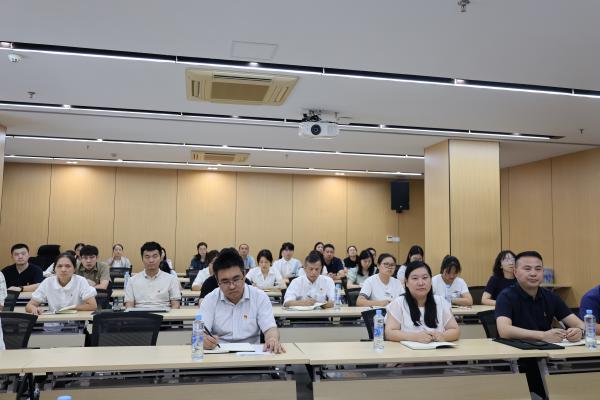 安博电子官方网站开展党的二十届三中全会精神解读专题党课