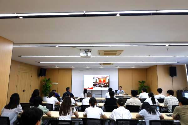 安博电子官方网站开展党的二十届三中全会精神解读专题党课