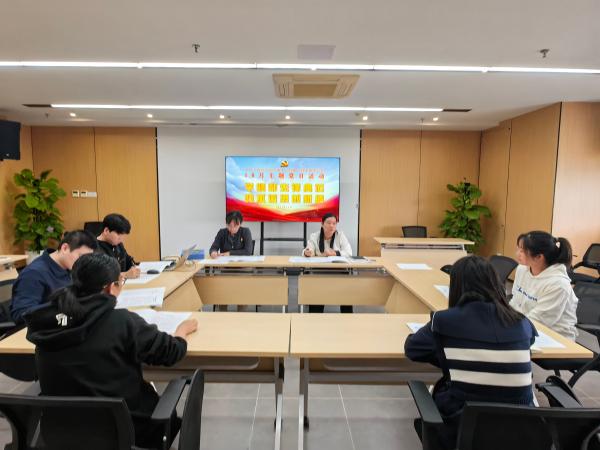安博电子官方网站开展“学赣鄱先锋典范，践承诺勇创新绩”主题党日活动